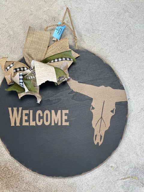 Round Welcome or Howdy Y'all Signs