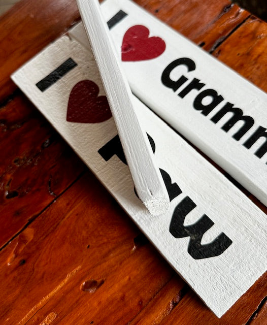 I Heart Shelf-sitter Signs
